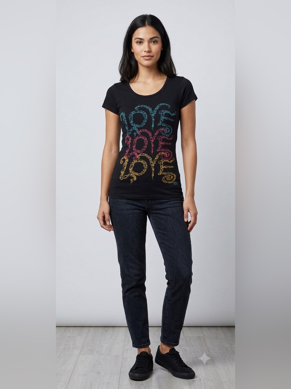 Dirtee Hollywood Vintage Women’s Black Graphic LOVE Tee, Size XSmall